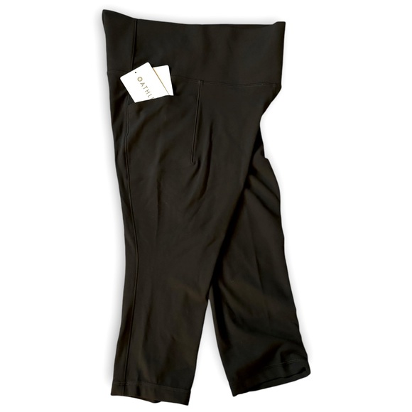 Athleta Salutation Stash High Rise Capri Black, Med, NWT* With Pockets *Petite* - Picture 7 of 10
